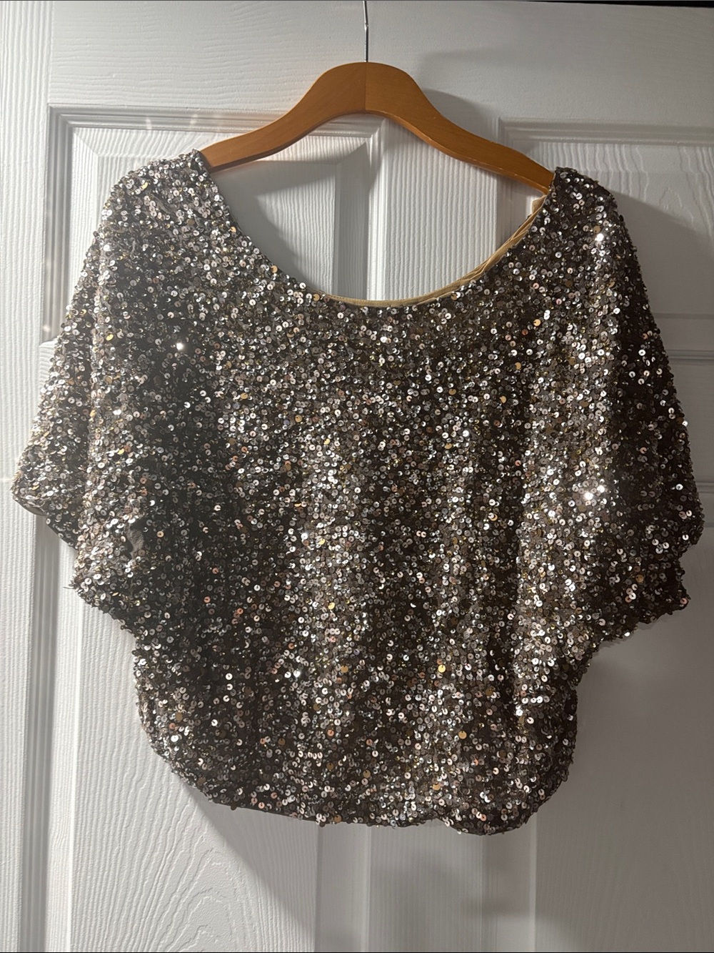 Vince Gold Sequin Short Sleeve Party Blouse